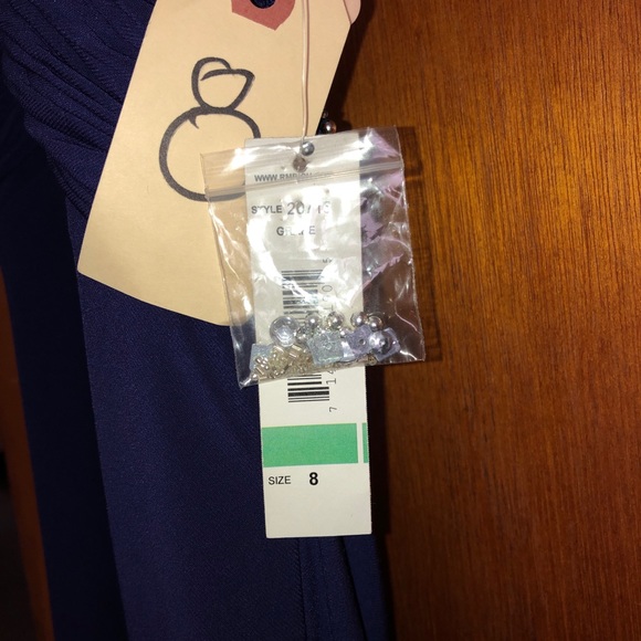 Halter evening/prom dress - Picture 3 of 4